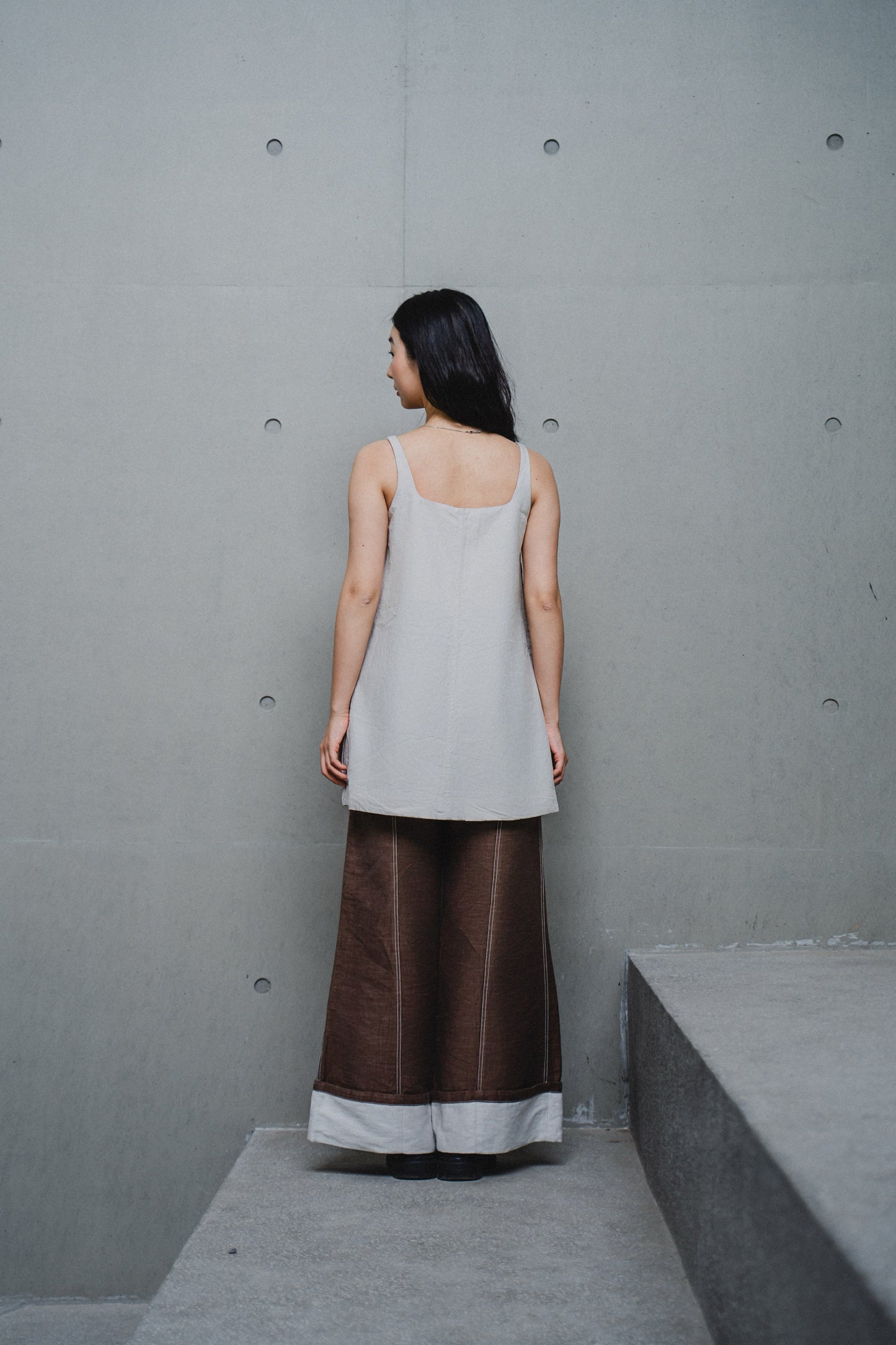 CONTRAST-PANEL CREAM MINI DRESS