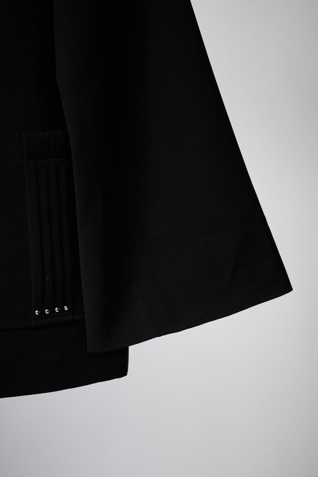 Flared-sleeves blazer