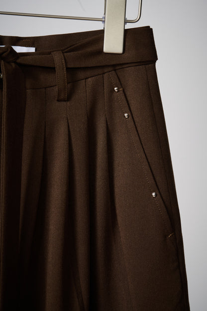 Wide-leg trouser