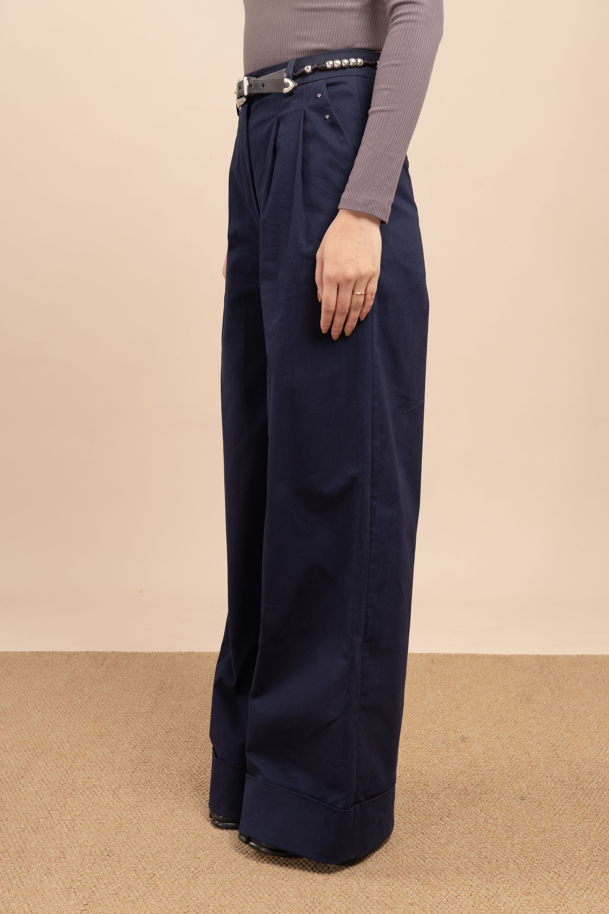 Wide leg cuffed hem trouser