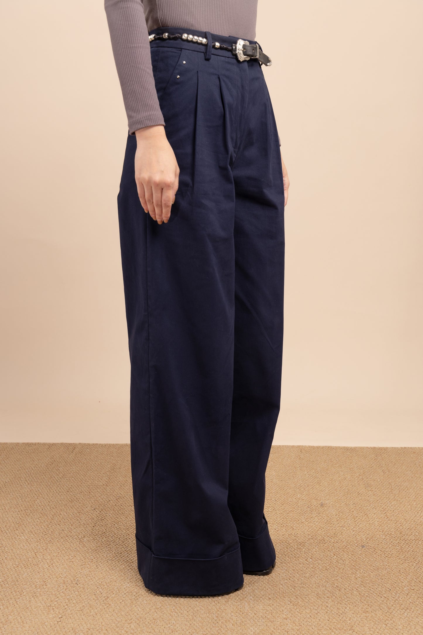 Wide leg cuffed hem trouser