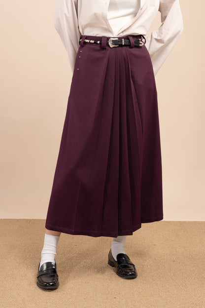 Mid-length A-line skirt