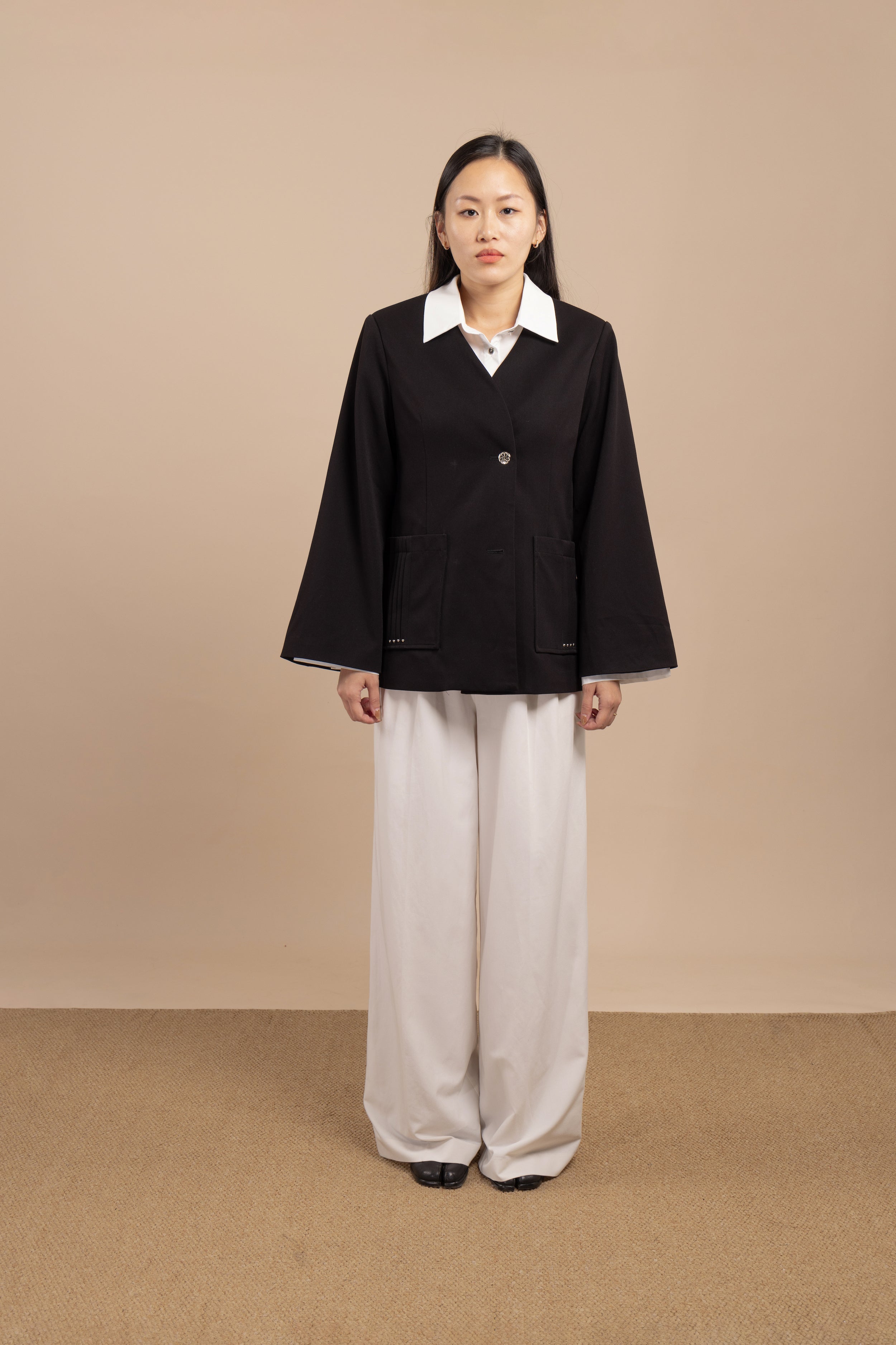 Flared-sleeves blazer