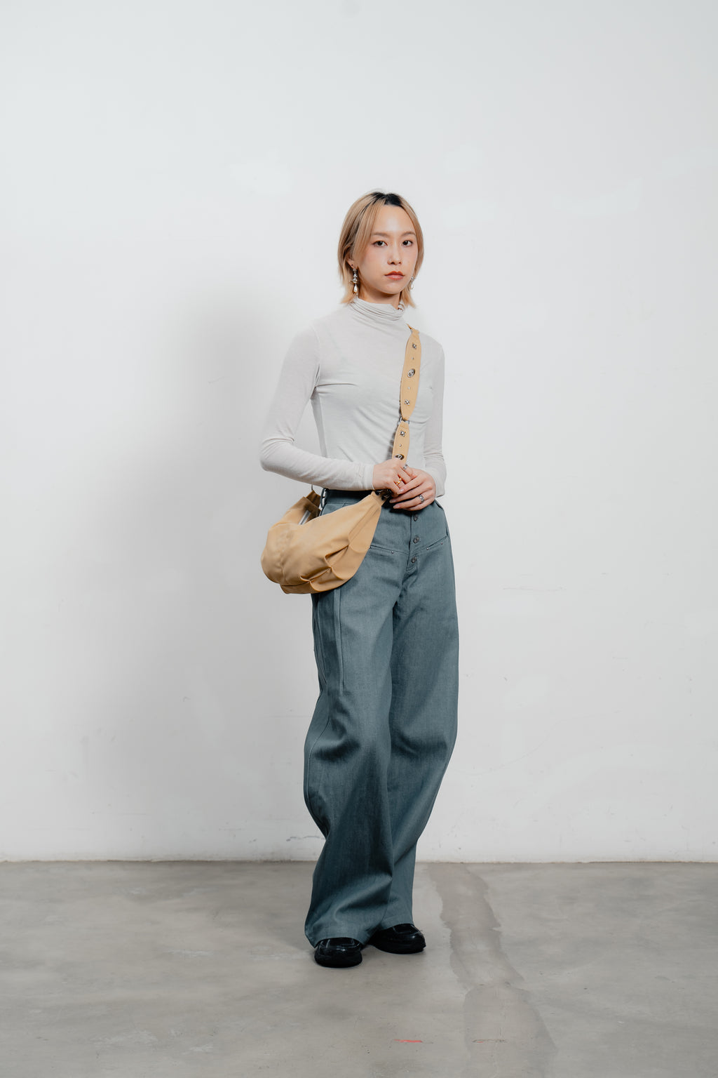 Denim Curved Trousers