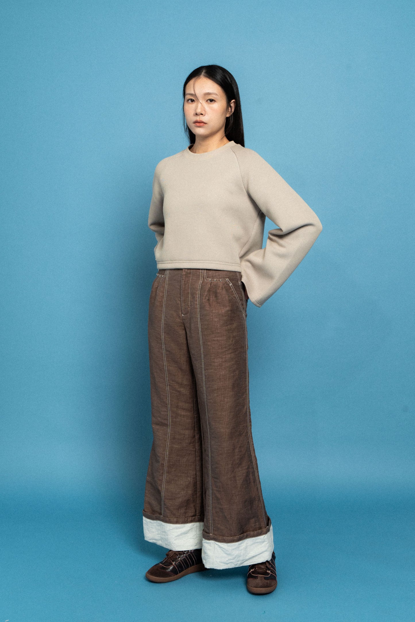 Cream Sleeve Crop Sweatshirt