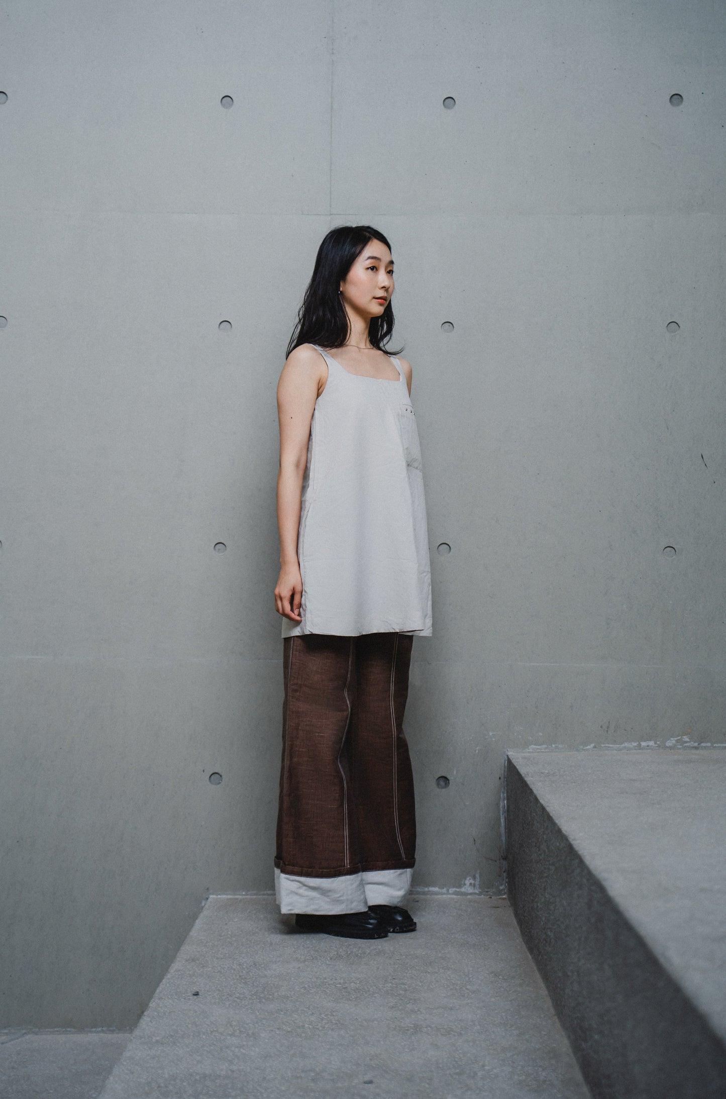 CONTRAST-PANEL CREAM MINI DRESS