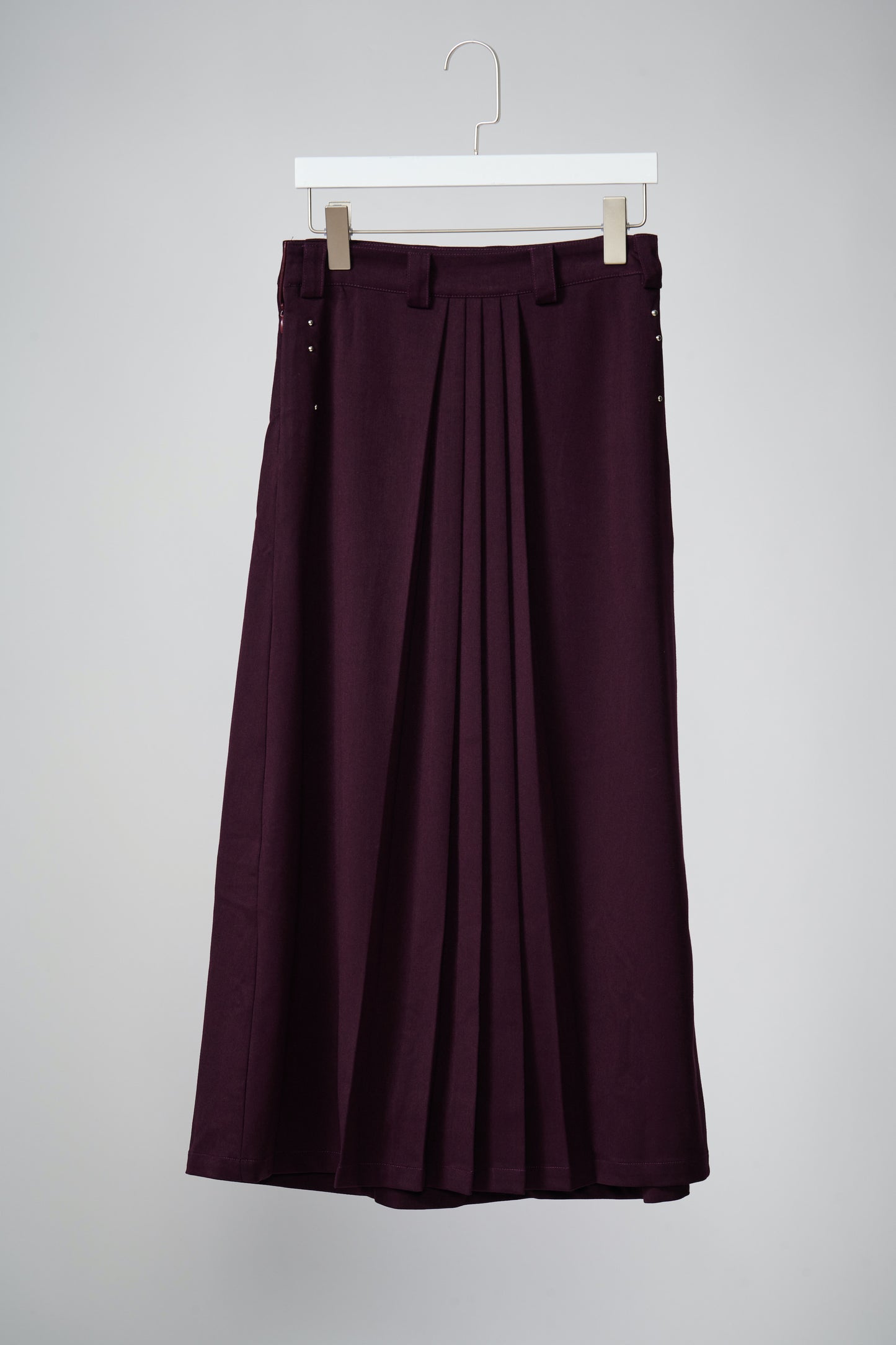 Mid-length A-line skirt