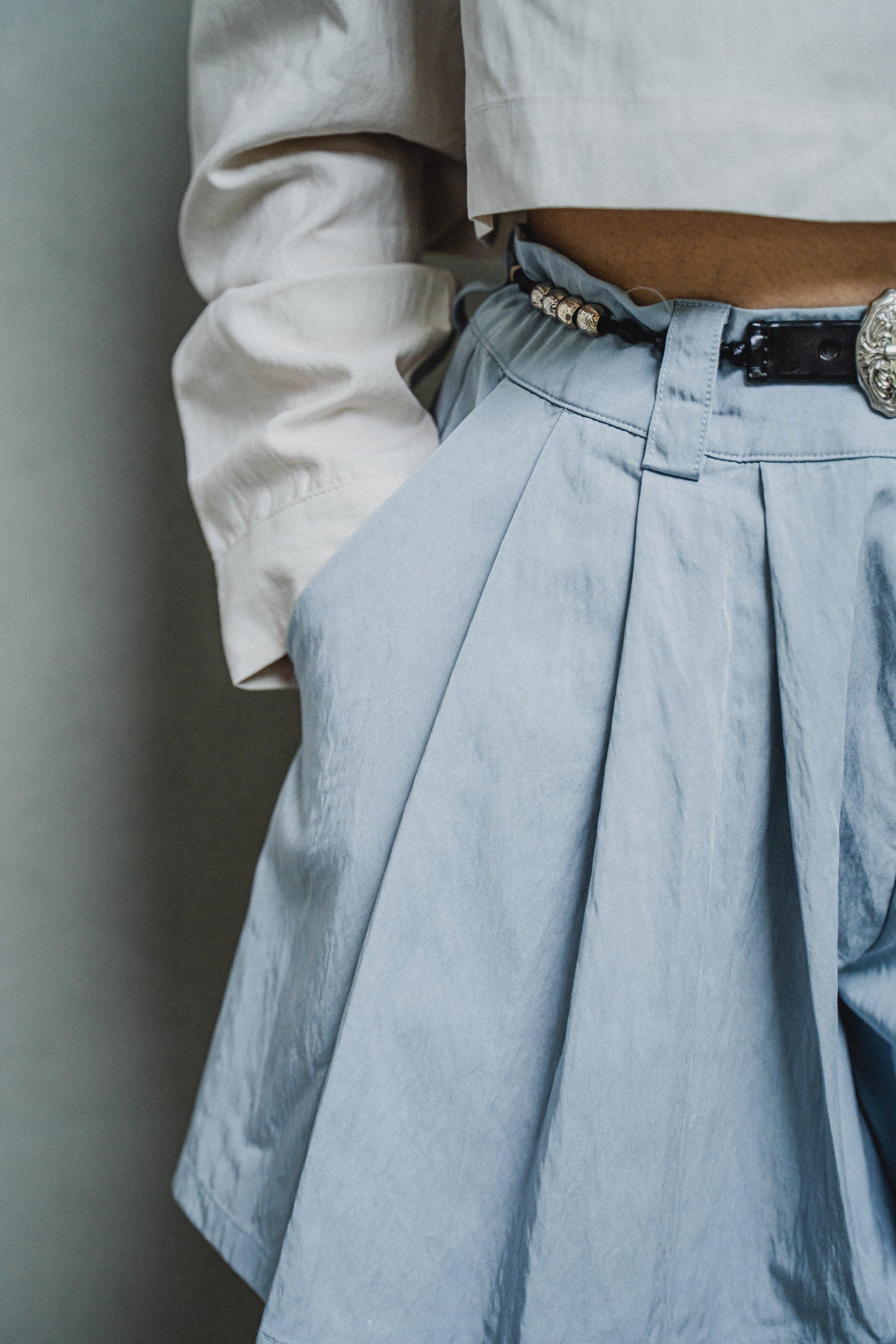 CREAM CROPPED TENCEL COTTON SHIRT