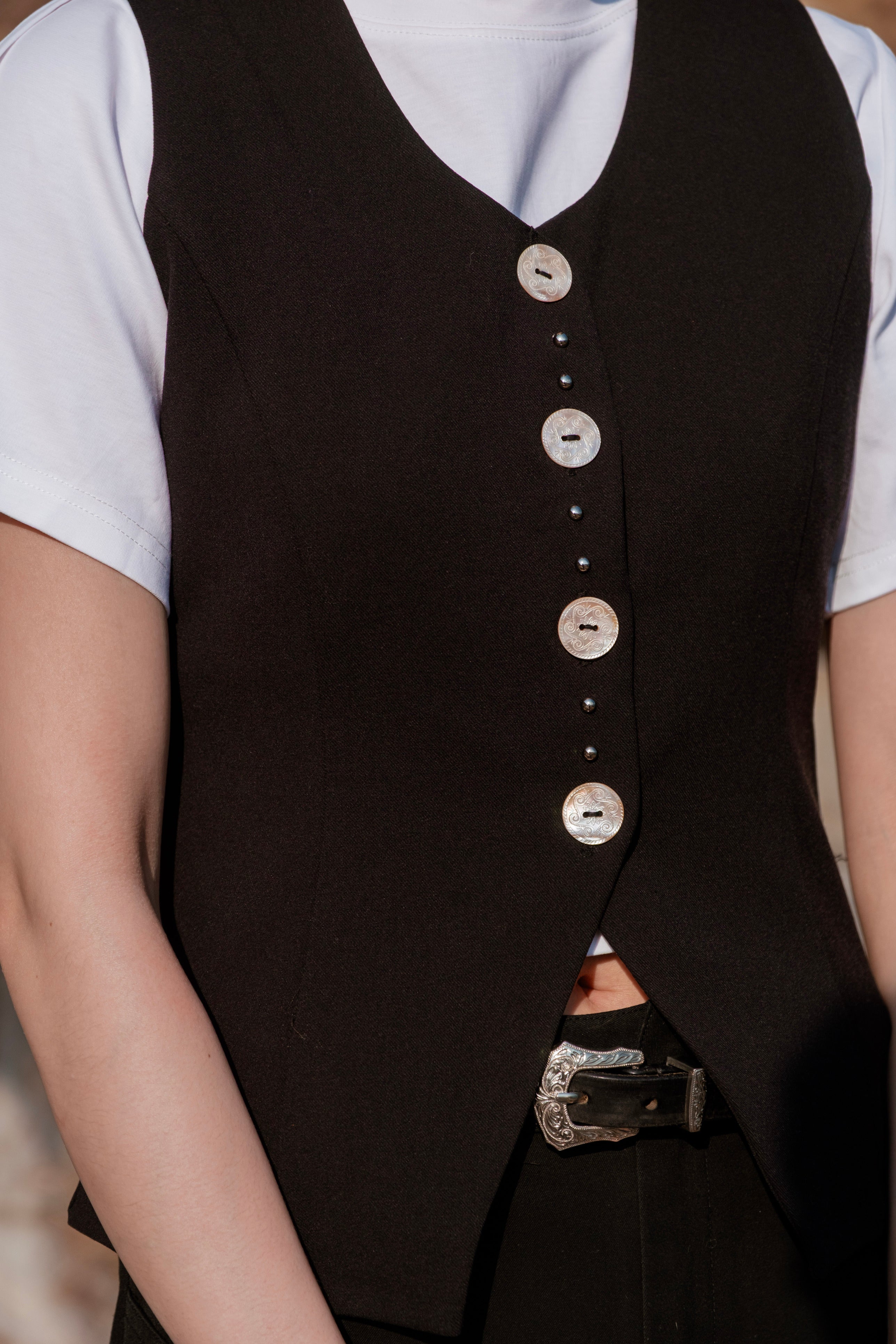 Black-open back Vest