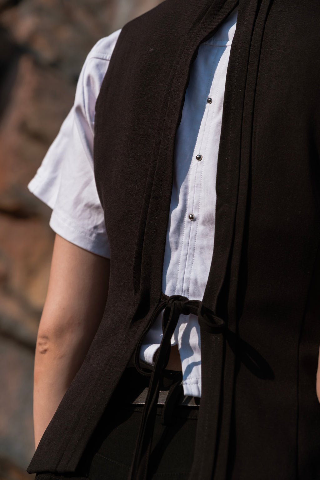 Black-open back Vest