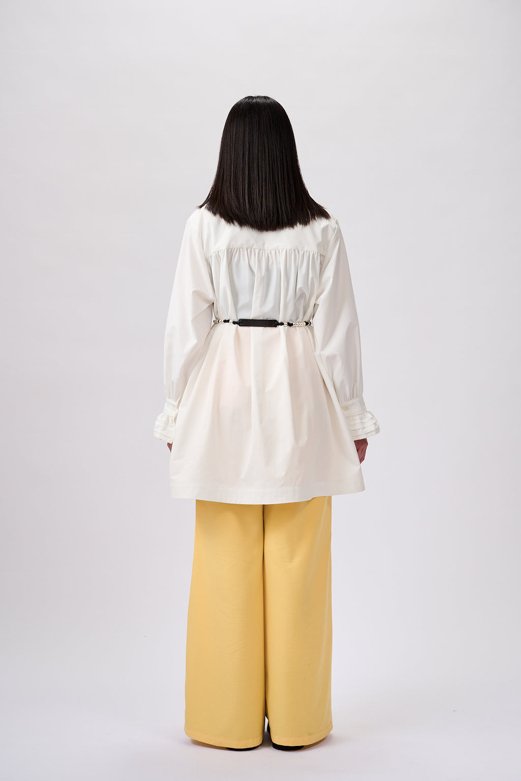 Ruffles shirt dress in white