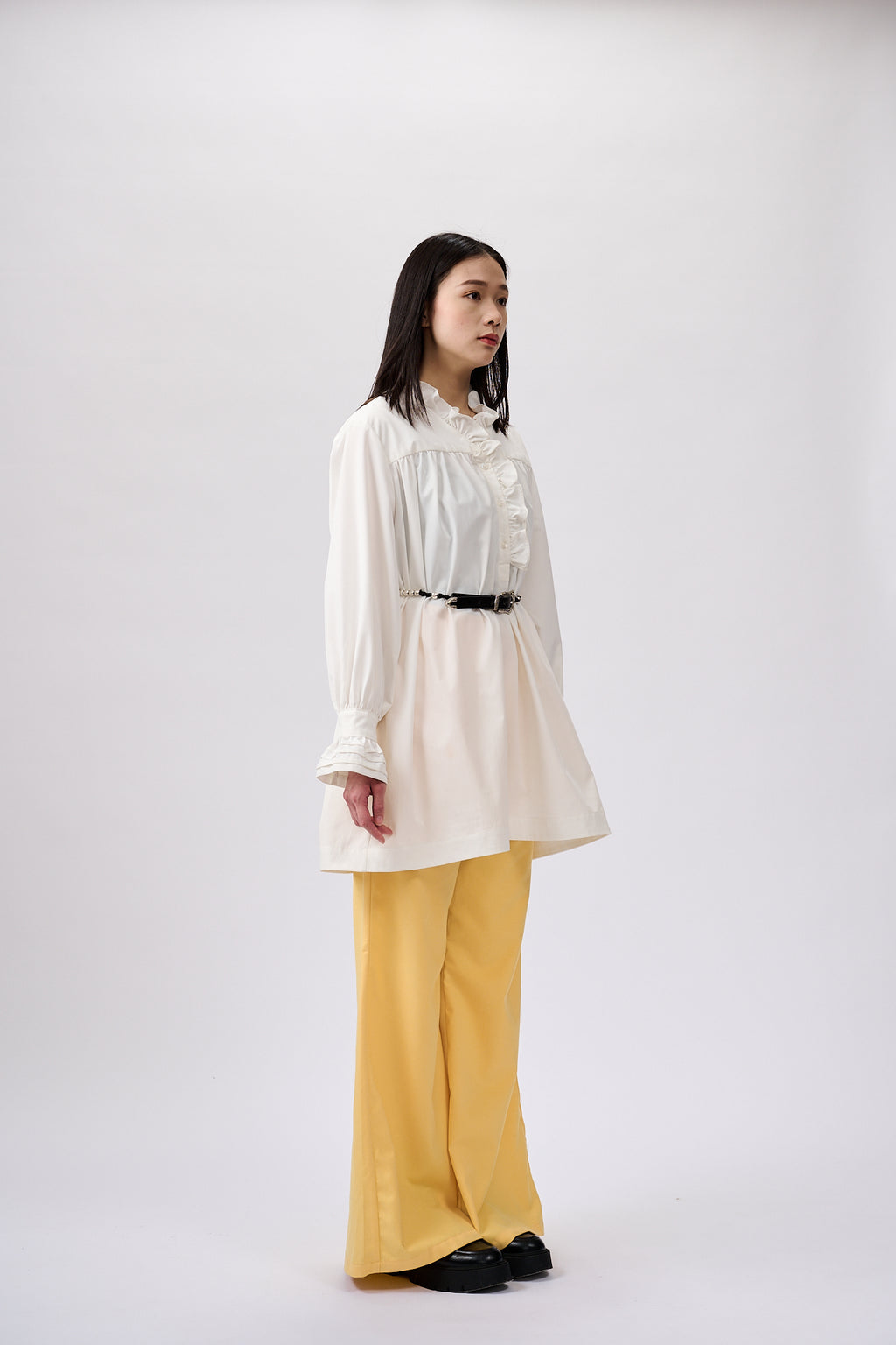 Ruffles shirt dress in white